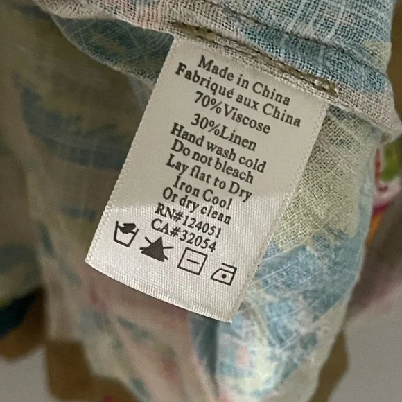 The Odells | Anthropologie | Linen Blend Kelley Top Fruit Tropical - Picture 4 of 6